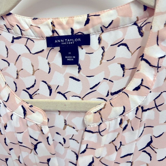 Ann Taylor Blouse - Picture 3 of 3